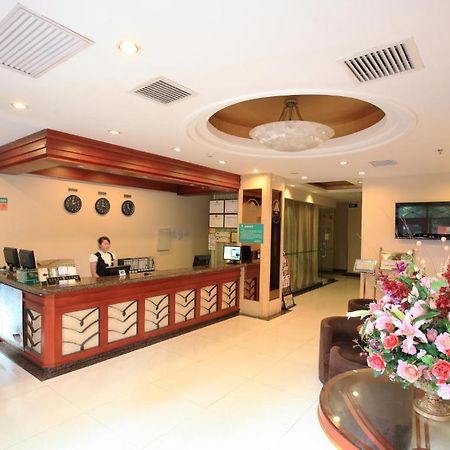 Greentree Inn Shanghai Dongming Road Subway Station Express Hotel Kültér fotó