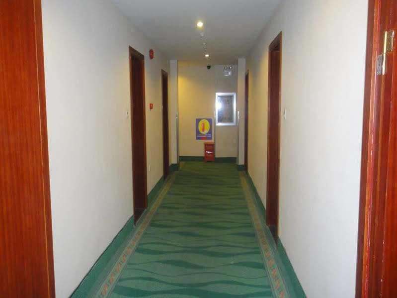 Greentree Inn Shanghai Dongming Road Subway Station Express Hotel Kültér fotó