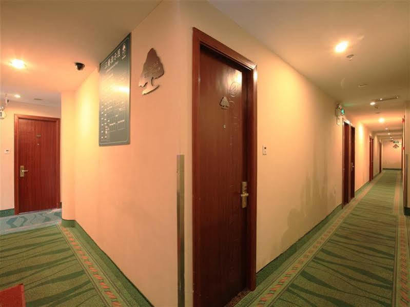Greentree Inn Shanghai Dongming Road Subway Station Express Hotel Kültér fotó