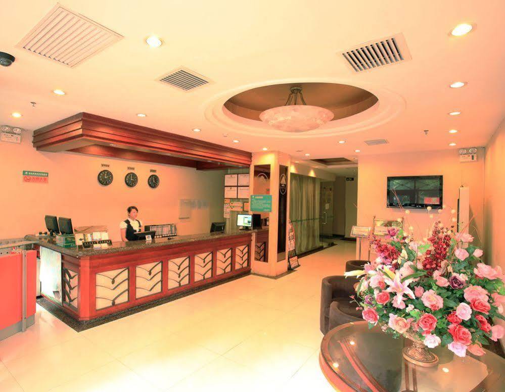 Greentree Inn Shanghai Dongming Road Subway Station Express Hotel Kültér fotó